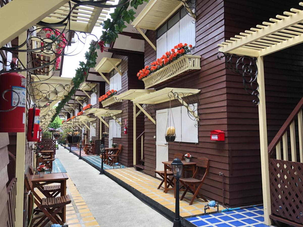 בנגקוק Resort Bangphlat מראה חיצוני תמונה