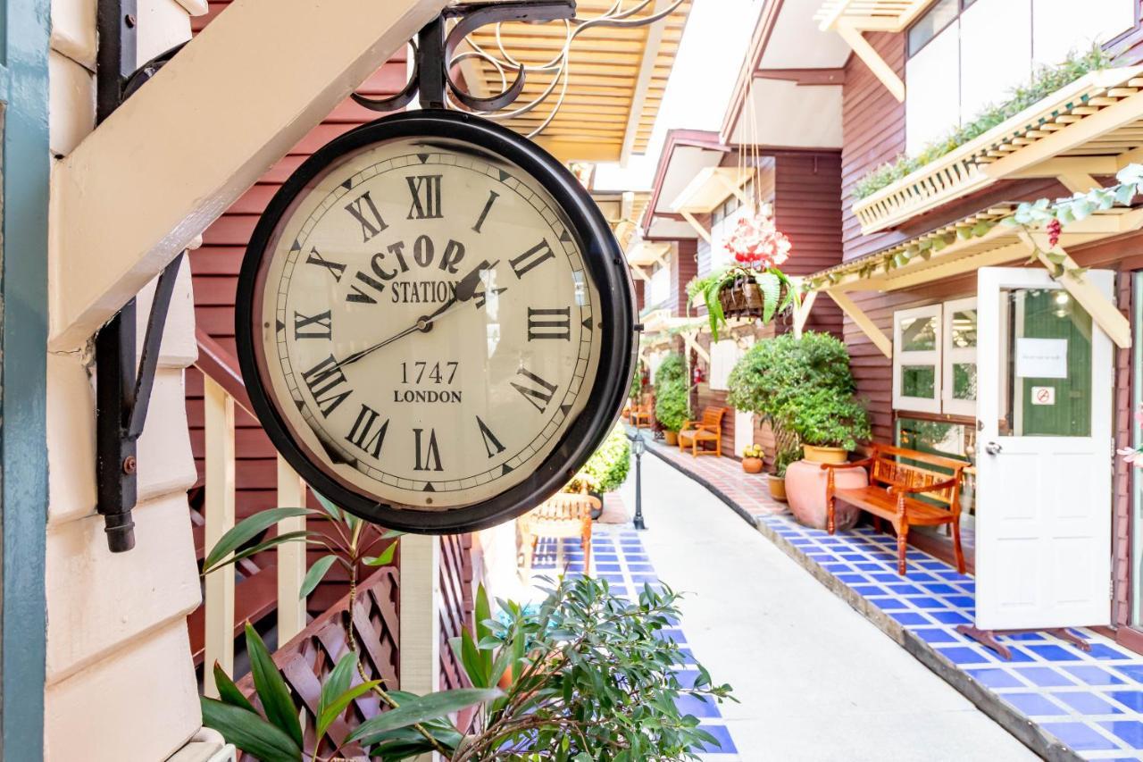 בנגקוק Resort Bangphlat מראה חיצוני תמונה