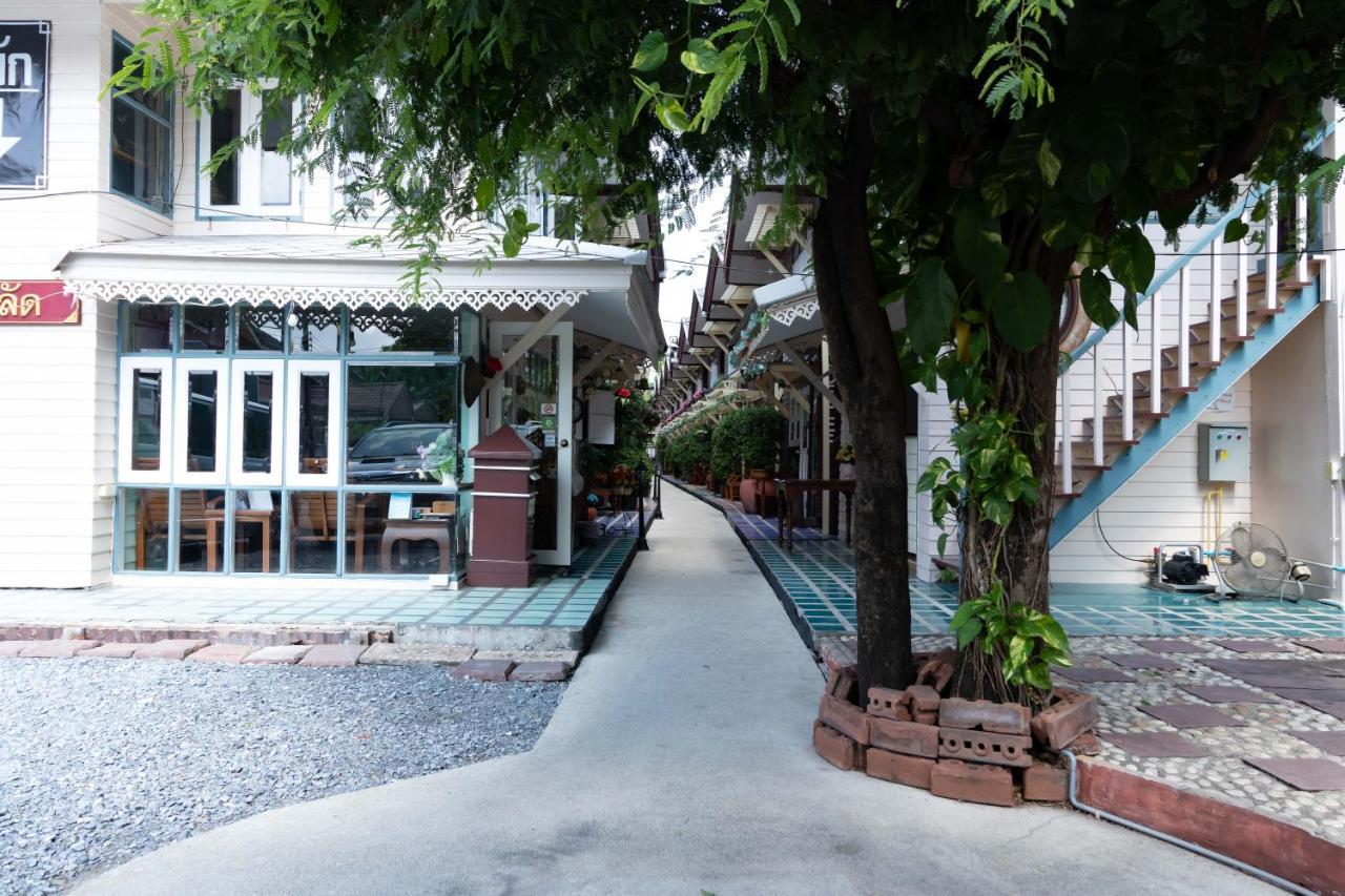 בנגקוק Resort Bangphlat מראה חיצוני תמונה